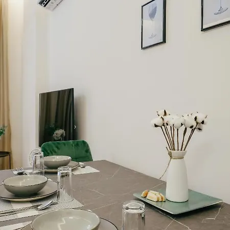 Apartman Lindi's 4/4 *